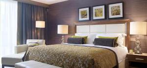 Kingsley Hotel bedroom